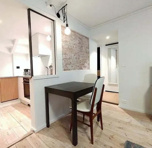 Sentral Leilighet I Appartamento *